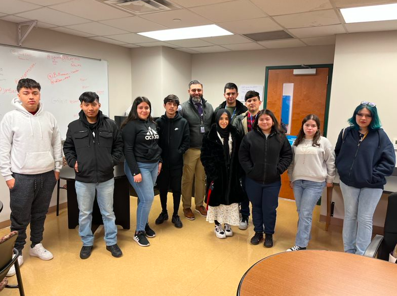 Western International School Logo